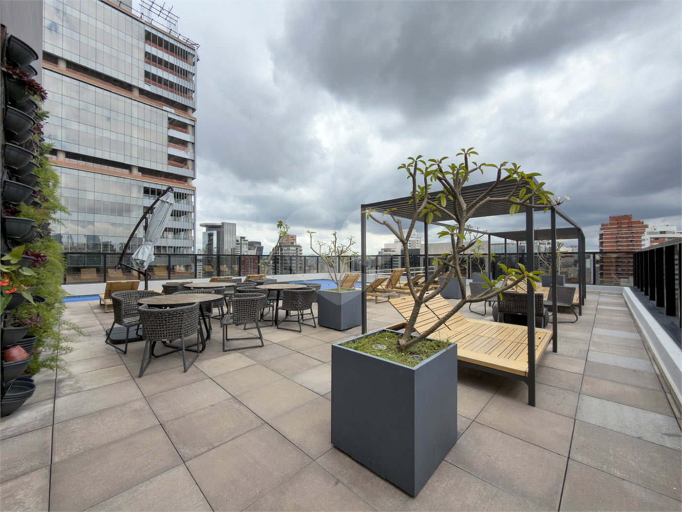 Apartamento à venda com 3 suítes em Pinheiros, São Paulo, SP