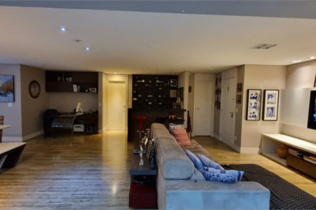 Apartamento à venda com 3 suítes em Jardim Londrina, São Paulo, SP