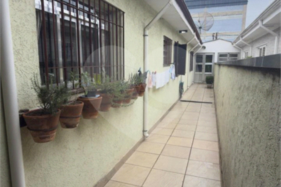 Casa Térrea à venda com 3 quartos, sendo 1 suíte,  em Parque Edu Chaves, São Paulo, SP