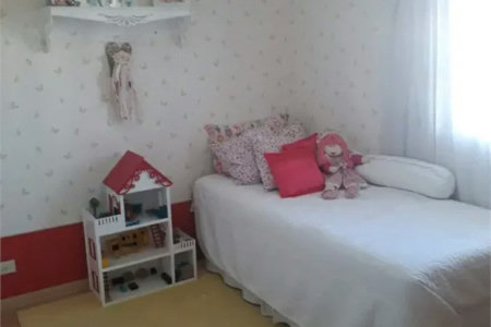 Sobrado à venda com 3 quartos, sendo 1 suíte, em Jardim das Vertentes, São Paulo, SP