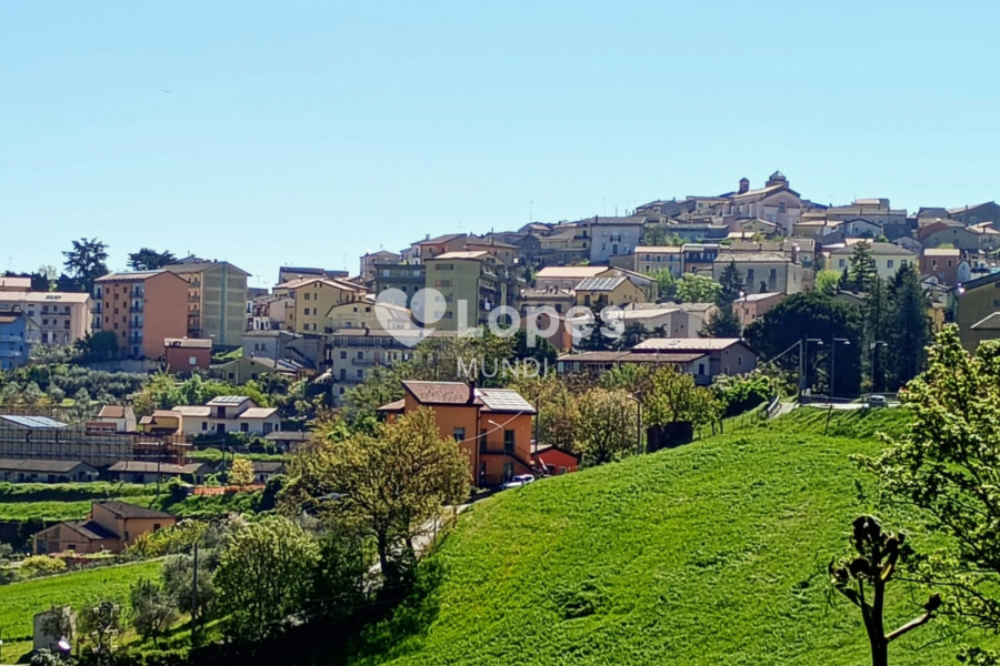 Casa com 3 suítes à venda em Ruoti, Potenza, Itália – Ideal para turismo