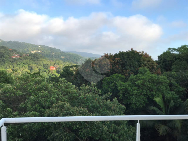 Casa à venda com 3 suítes no condomínio Alpes da Cantareira, Mairiporã - SP