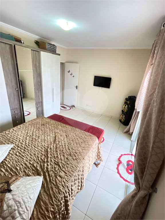 Casa à venda com 3 quartos em Cidade Boa Vista, Suzano, SP