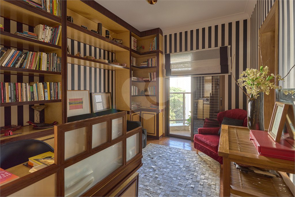 Apartamento à venda com 4 suítes em Campo Belo, São Paulo, SP
