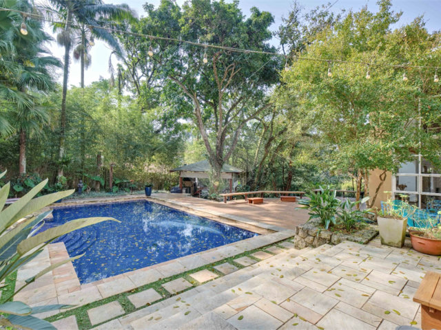 Casa à venda com 5 suítes no condomínio Chácara Flora, São Paulo - SP