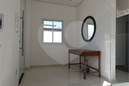 Casa à venda com 3 quartos, sendo 1 suíte, no condomínio Figueira Garden, Atibaia - SP