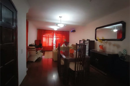 Sobrado à venda com 3 quartos, sendo 1 suíte, em Jaguaré, São Paulo, SP