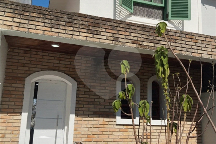 Sobrado à venda com 3 quartos em Vila Irmãos Arnoni, São Paulo, SP