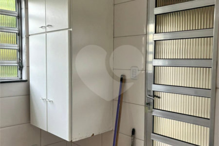 Casa à venda com 5 quartos, sendo 3 suítes,  em Jardim Bonfiglioli, São Paulo, SP