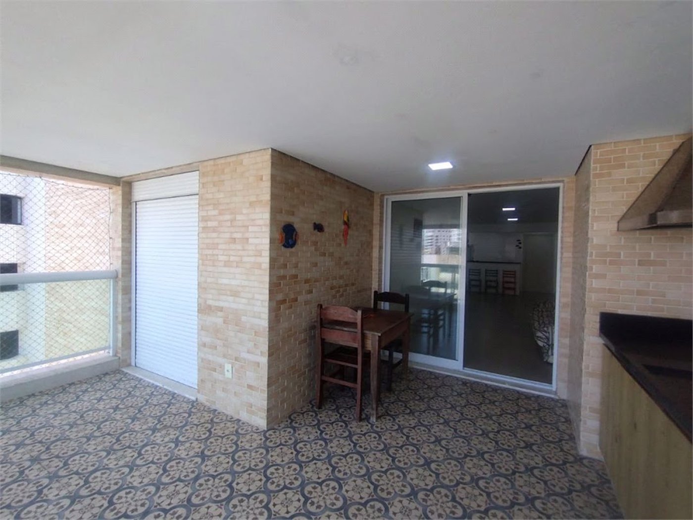 Apartamento Residencial à venda, Jardim Astúrias, Guarujá - AP0683.