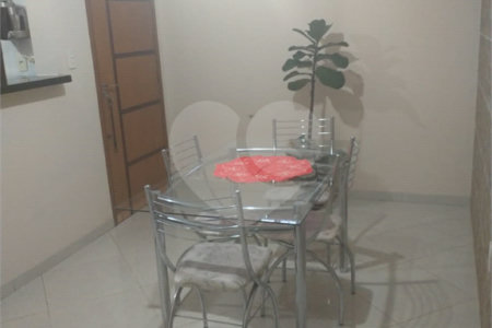 Sobrado à venda com 3 quartos, sendo 1 suíte,  em Jardim Universo, Mogi das Cruzes, SP