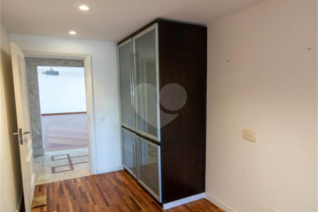 Apartamento à venda com 4 suítes em Jardim Leonor, São Paulo, SP