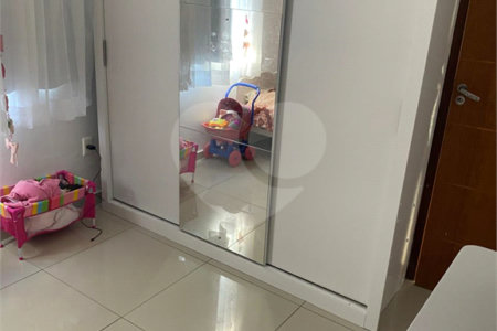 Casa à venda com 3 quartos, sendo 1 suíte, no condomínio Residencial Vale Verde, Rio de Janeiro - RJ