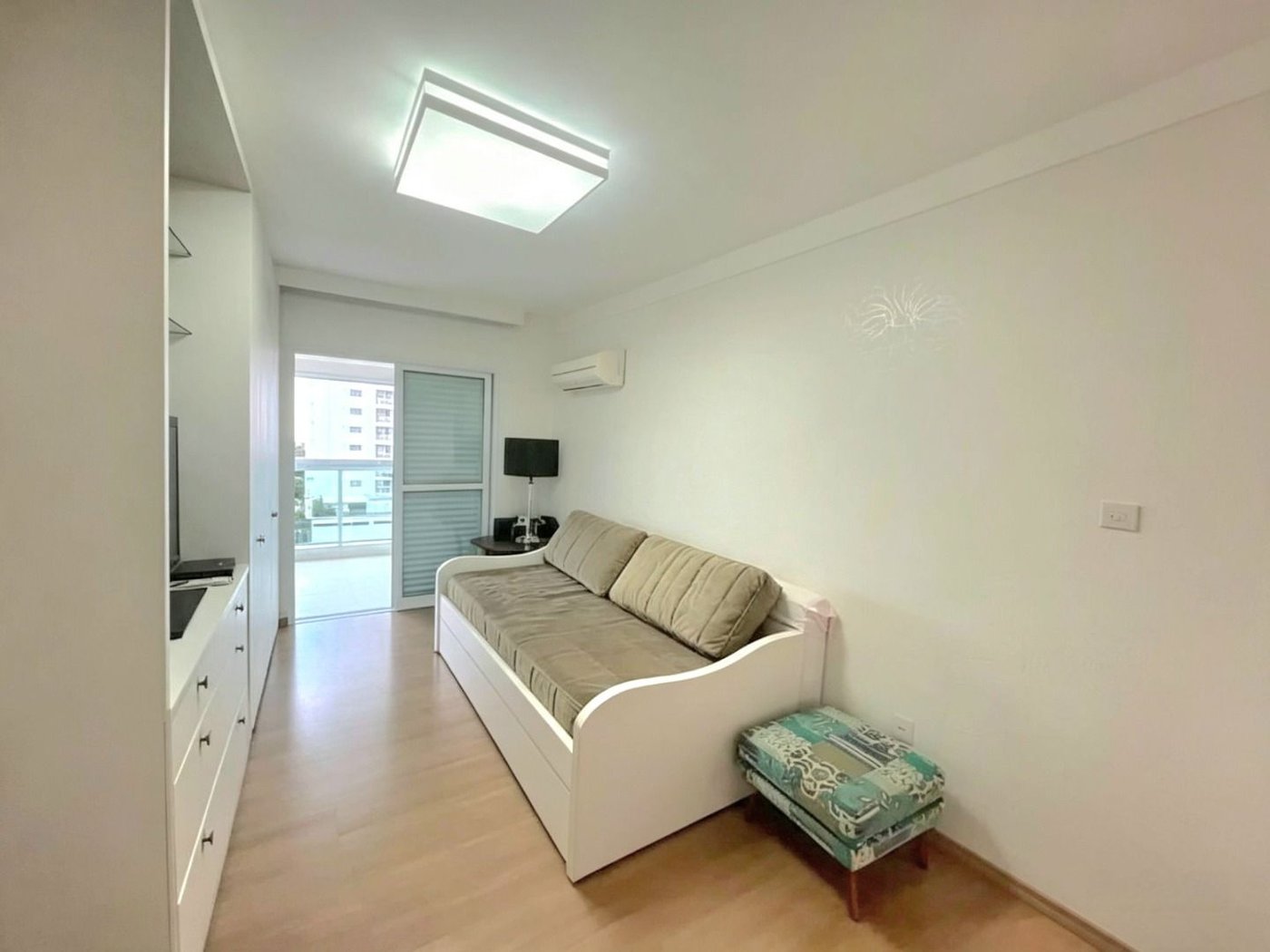 Apartamento com 3 dormitórios à venda, 191 m² por R$ 2.995.000,00 - Embaré - Santos/SP