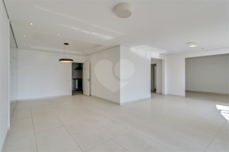 Apartamento à venda com 3 quartos, sendo 1 suíte, em Morumbi, São Paulo, SP