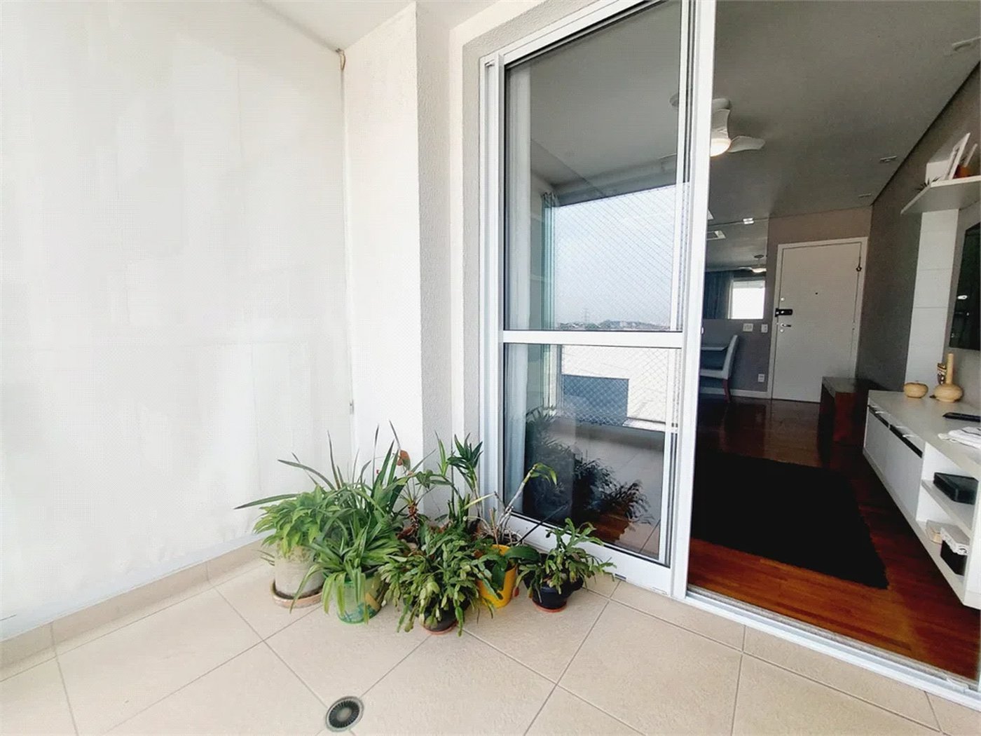 Apartamento à venda com 2 quartos, sendo 1 suíte,  em Vila Anastácio, São Paulo, SP