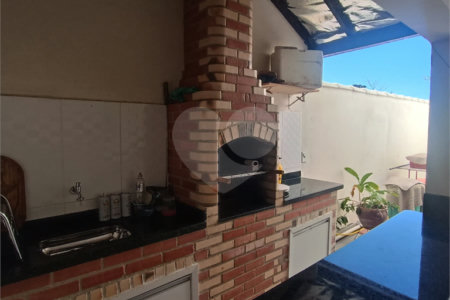 Casa à venda com 3 quartos, sendo 1 suíte,  em São José, Armação dos Búzios, RJ