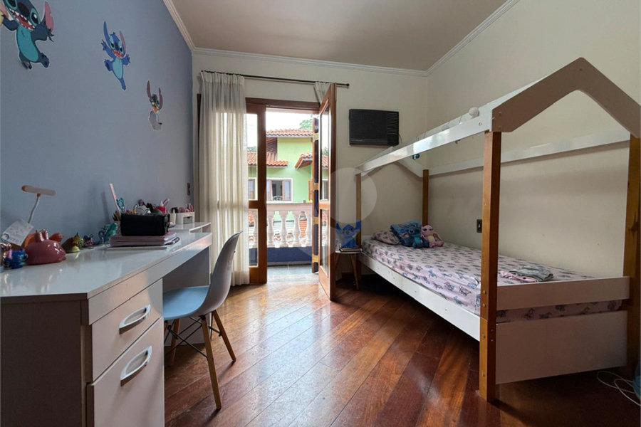 Casa à venda ou para alugar com 3 quartos, sendo 1 suíte, no condomínio Da Serra, São Paulo - SP