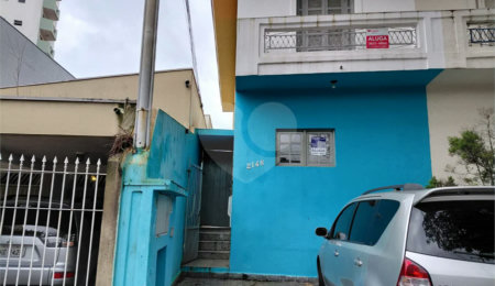 Casa à venda ou para alugar com 3 quartos em Alto de Pinheiros, São Paulo, SP