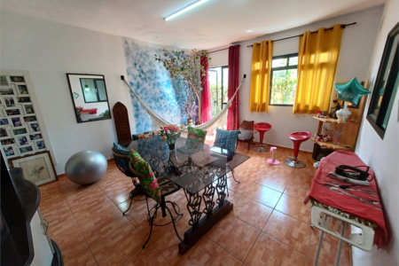 Sobrado à venda com 4 quartos, sendo 1 suíte, em Sumaré, São Paulo, SP