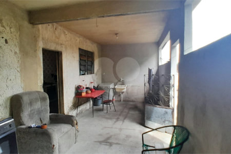 Casa à venda com 2 quartos em Campo Grande, Rio de Janeiro, RJ