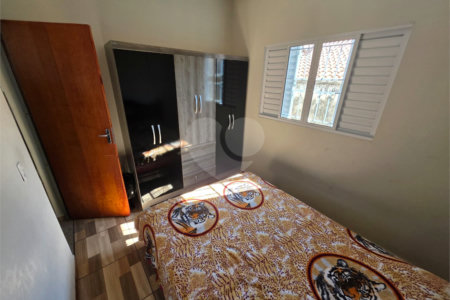 Casa 2 quartos Jardim Zavaglia