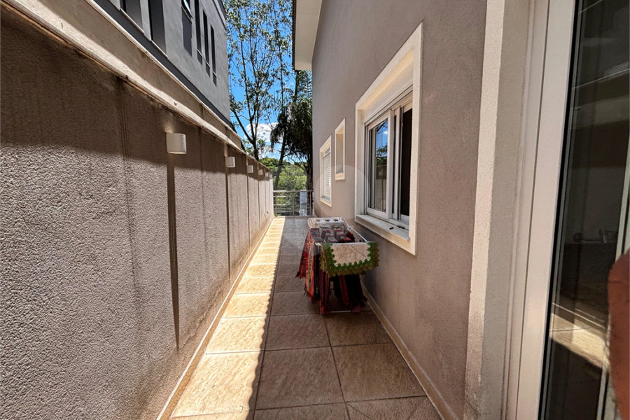 Casa à venda com 4 quartos, sendo 3 suítes, no condomínio Reserva Nova Cantareira, São Paulo - SP