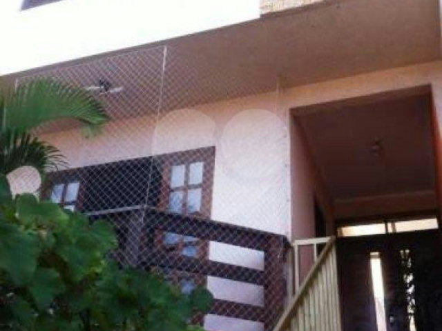 Sobrado à venda com 3 quartos, sendo 1 suíte,  em Parque Continental II, Guarulhos, SP