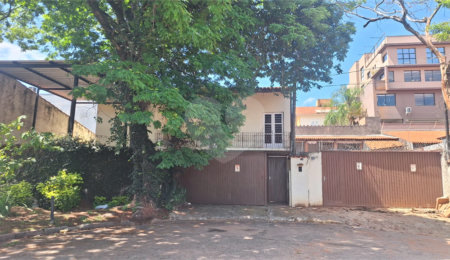 Casa à venda ou para alugar com 3 quartos, sendo 2 suítes,  em Parque Campolim, Sorocaba, SP