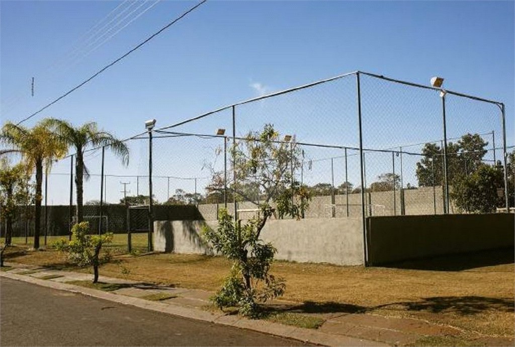 Casa à venda com 3 quartos, sendo 1 suíte, no condomínio Portal dos Pinheiros, Ribeirão Preto - SP