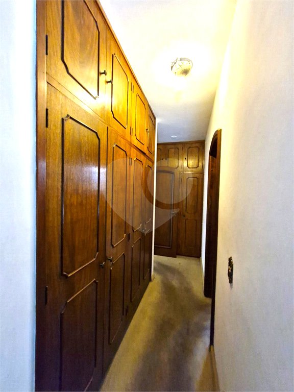 Casa Térrea à venda com 5 quartos, sendo 3 suítes, em Granja Julieta, São Paulo, SP