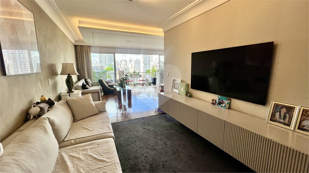 Apartamento à venda com 3 suítes em Perdizes, São Paulo, SP