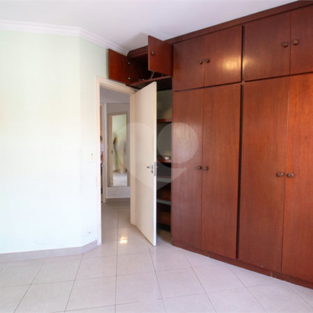 Sobrado à venda com 3 quartos, sendo 1 suíte, em Jardim Ester, São Paulo, SP
