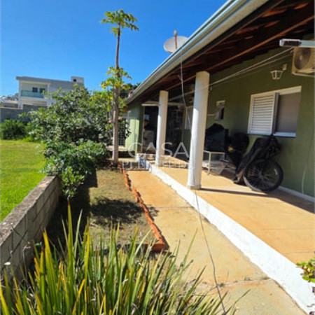 Casa em condomínio à venda ou para alugar com 3 quartos, sendo 1 suíte,  em Village da Serra, Araçoiaba da Serra, SP