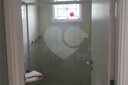 Sobrado à venda com 4 quartos, sendo 1 suíte, em Jardim Virginia Bianca, São Paulo, SP