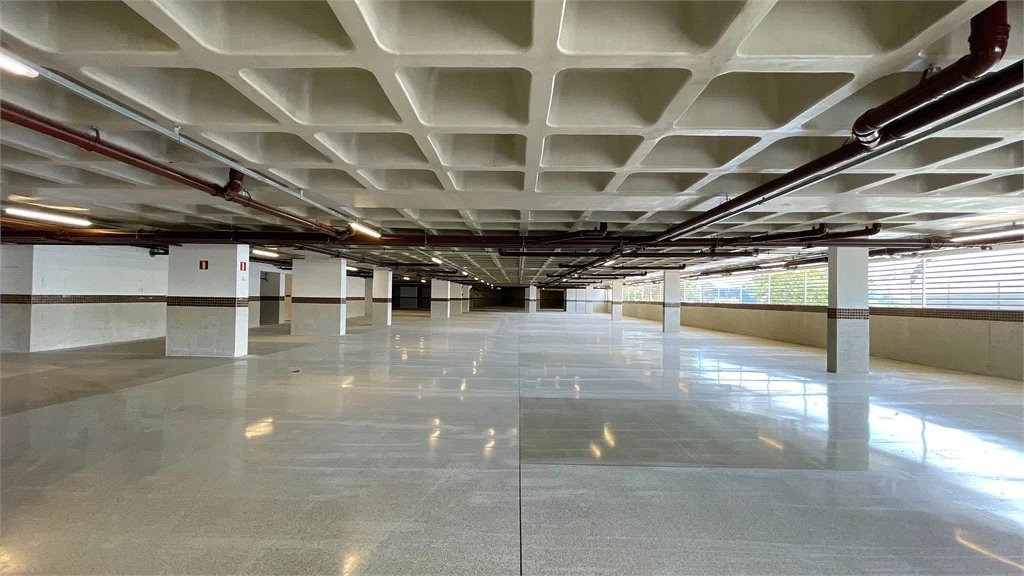 Apartamento à venda com 4 suítes em Real Parque, São Paulo, SP