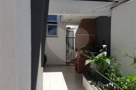 Sobrado à venda com 3 quartos, sendo 1 suíte, em Parque Santana, Mogi das Cruzes, SP