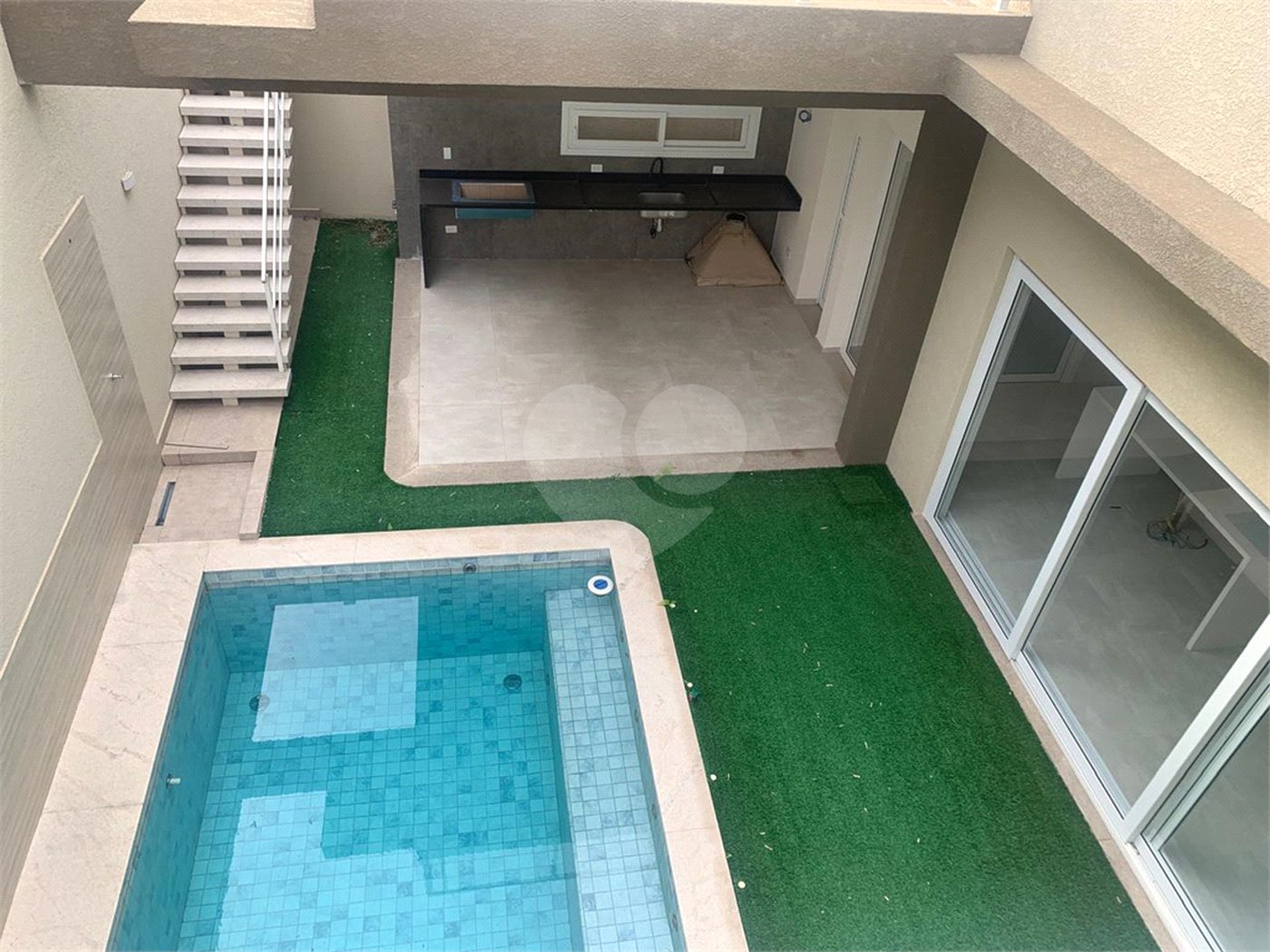 Casa à venda com 3 suítes no condomínio Quadra Real, Atibaia - SP