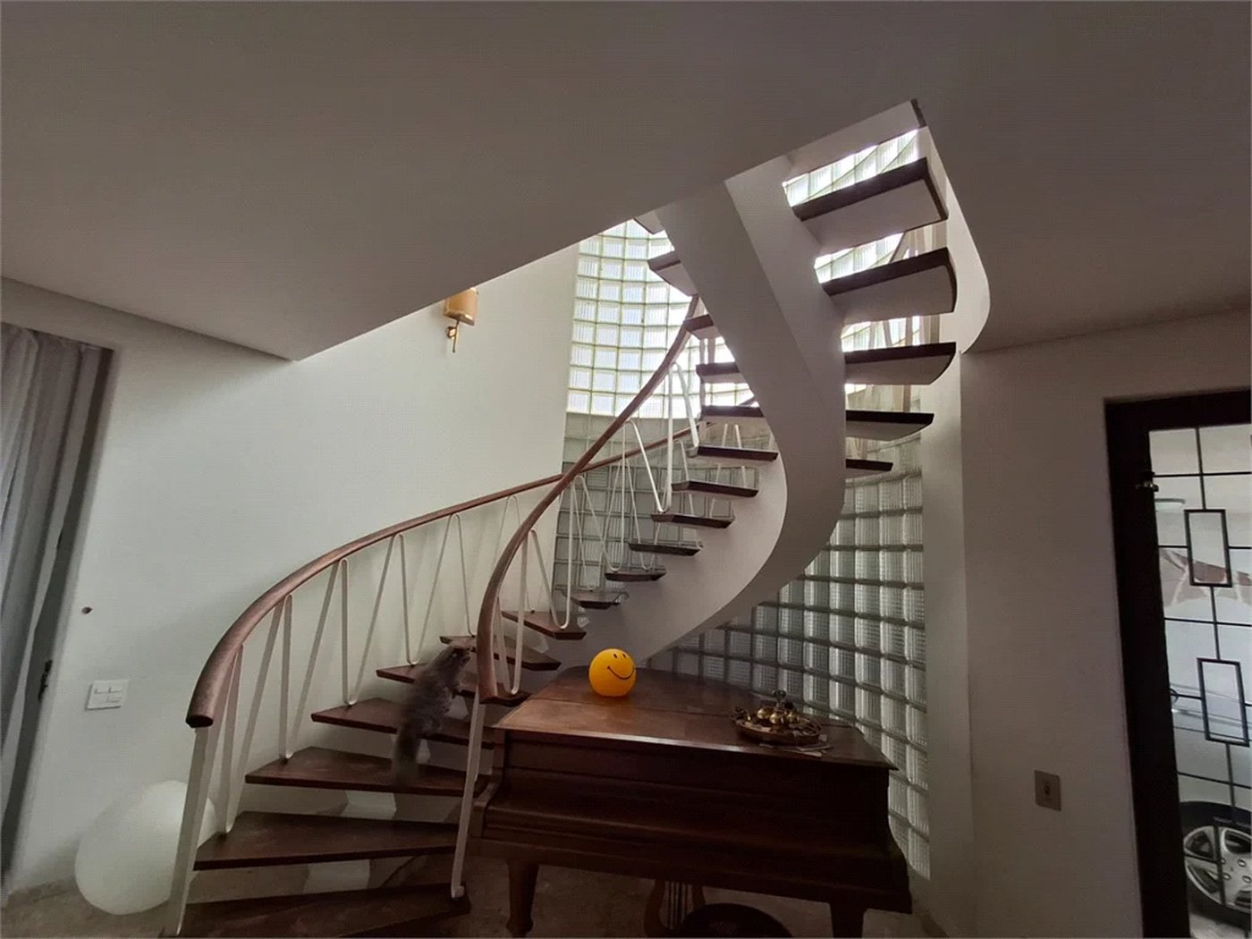 Sobrado à venda com 4 quartos, sendo 2 suítes, em Pinheiros, São Paulo, SP
