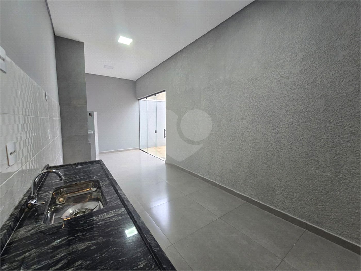 Casa à venda com 3 quartos, sendo 1 suíte, em Residencial Villaggio Di Capri, Itapetininga, SP