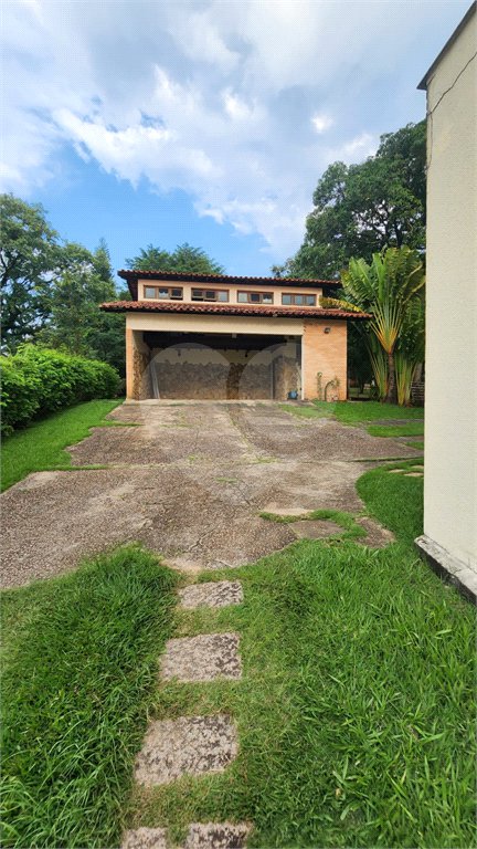 Chácara à venda com 4 quartos, sendo 3 suítes, em Pinheirinho, Vinhedo, SP