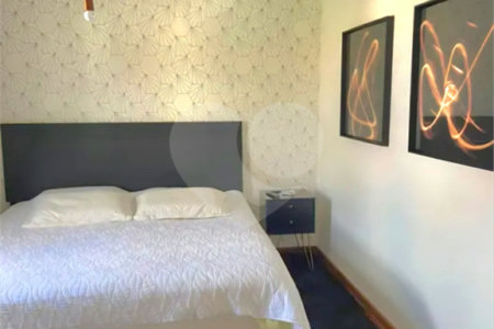 Casa à venda com 3 quartos, sendo 1 suíte,  no condomínio Villas de São Francisco I, São Paulo - SP