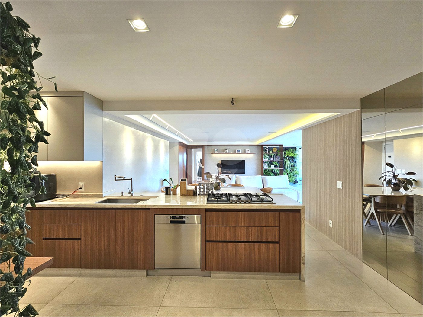 Apartamento à venda com 3 suítes em Brooklin Novo, São Paulo, SP
