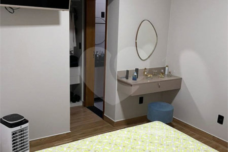 Casa à venda com 3 quartos, sendo 1 suíte, no condomínio Horto Florestal Villagio, Sorocaba - SP