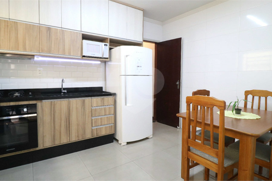 Sobrado à venda com 3 quartos, sendo 1 suíte, em Tremembé, São Paulo, SP