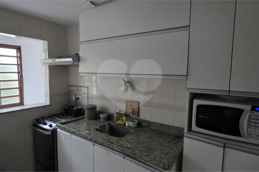 Sobrado à venda com 3 quartos em Santa Terezinha, São Paulo, SP