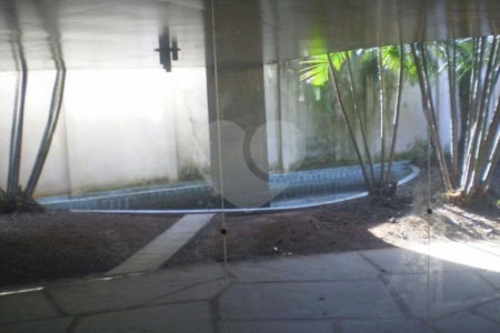 Sobrado à venda com 7 quartos, sendo 4 suítes, em Jardim Petrópolis, São Paulo, SP