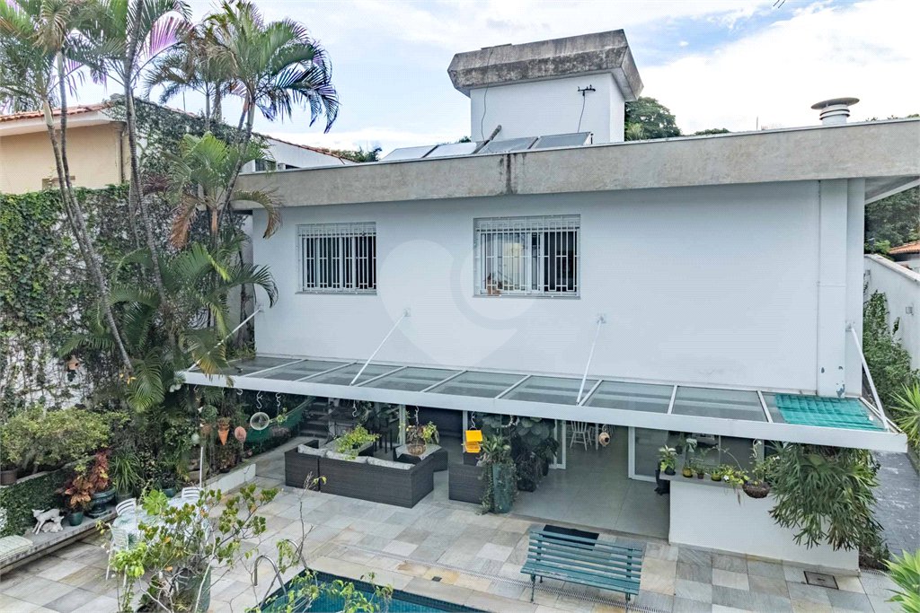 Casa à venda com 5 quartos, sendo 4 suítes, em Alto da Lapa, São Paulo, SP