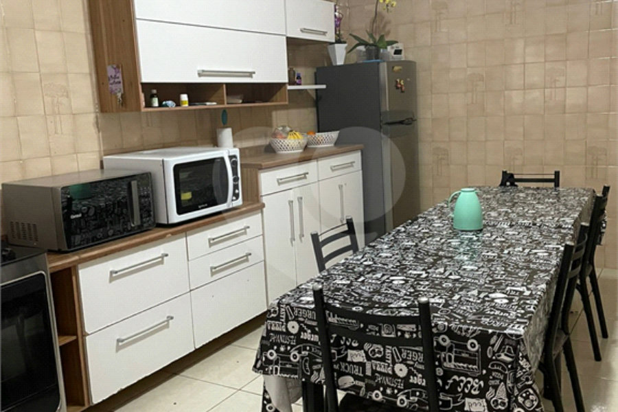 Sobrado à venda com 4 quartos, sendo 1 suíte,  em Horto Florestal, São Paulo, SP