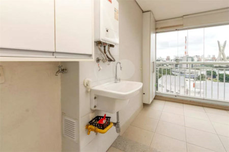 Apartamento à venda com 2 suítes em Vila Cordeiro, São Paulo, SP